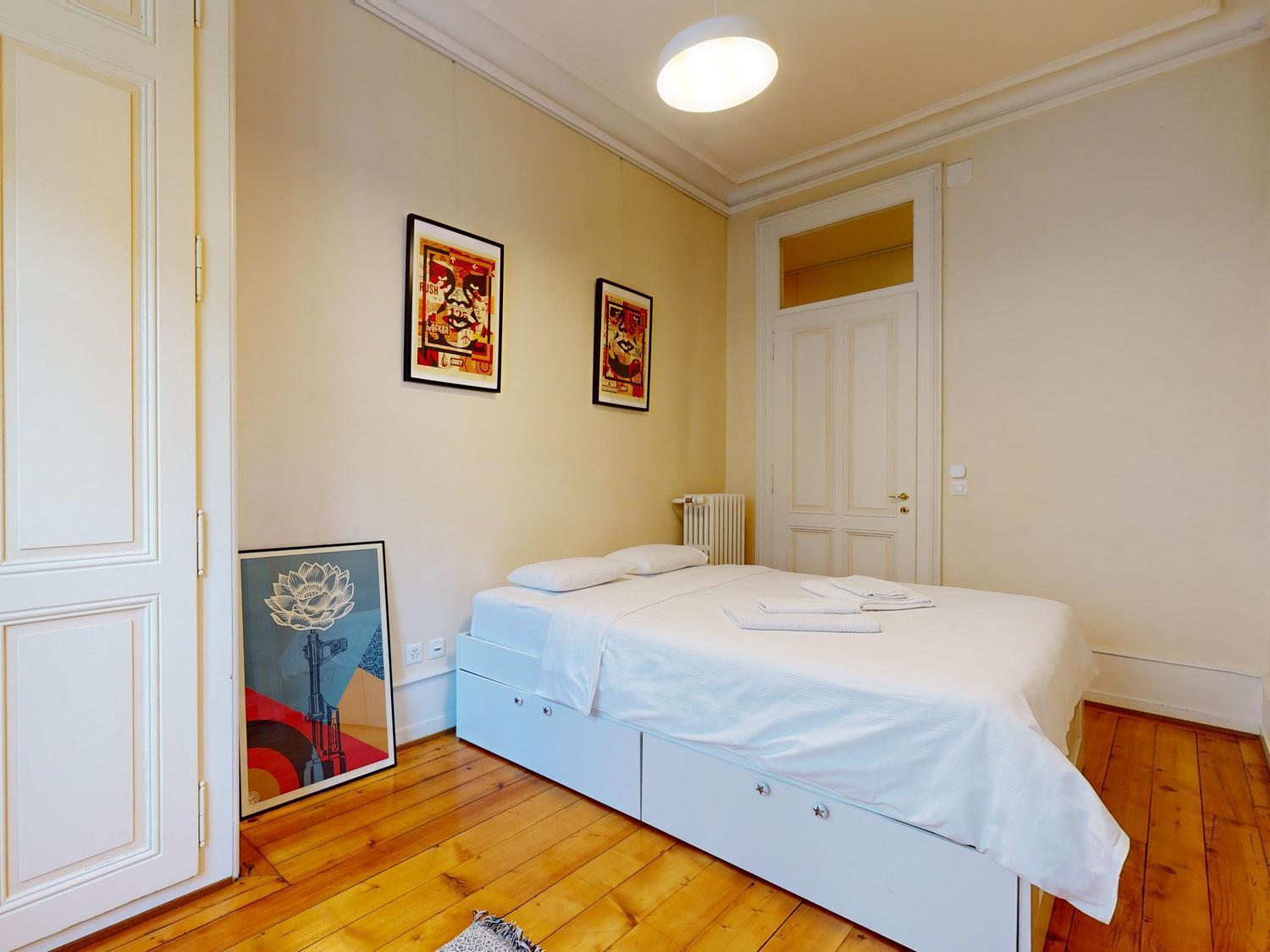 Magnificent Two Bedroom In A Luxury Building Geneva