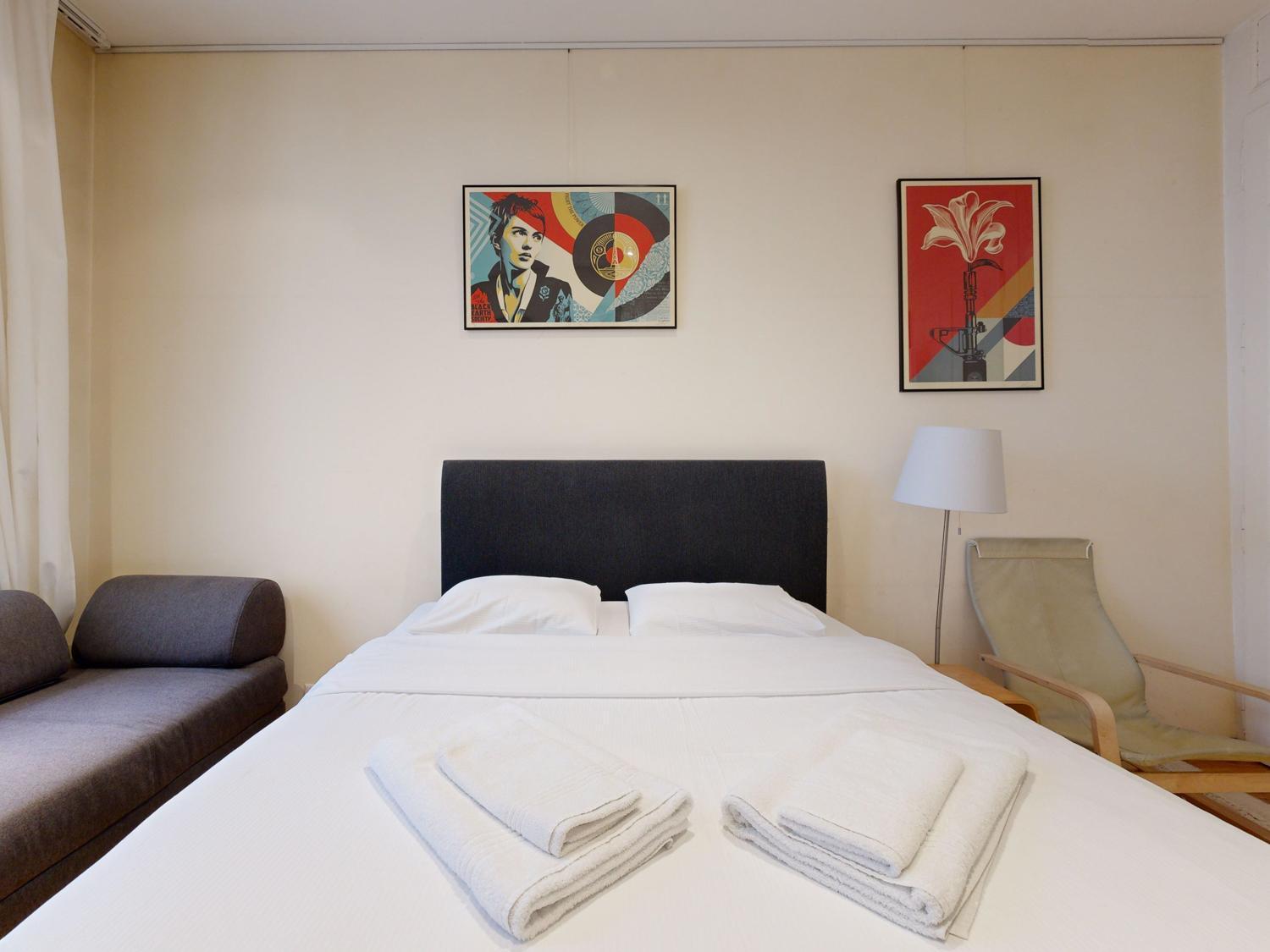 Magnificent Two Bedroom In A Luxury Building * Geneva